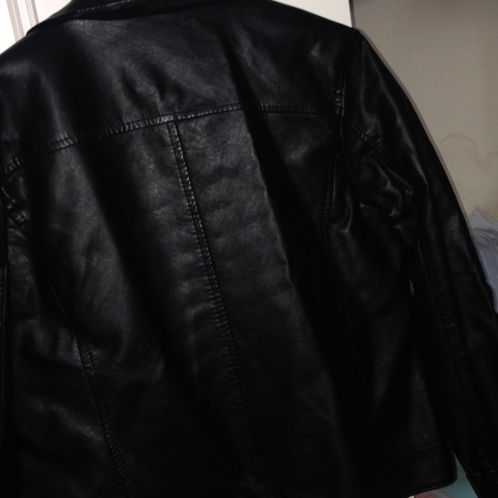 Leather jacket - Picture 4 of 4